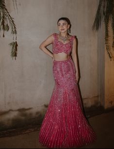 Desi American Fashion, Mermaid Wedding Dress Indian, Mermaid Indian Dress, Mermaid Style Lengha, Mermaid Lehenga Bridal, Indian Mermaid Gown, Saree Style Lehenga, Mermaid Lehnga Design, Mermaid Lehanga Designs