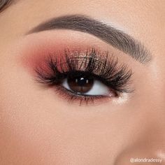 Light Makeup Looks For Homecoming, Cute Cheer Makeup Ideas, Red And Gold Eyeshadow Looks Simple, Light Red Eyeshadow Looks, Hoco Makeup Ideas For Red Dress, Soft Red Eye Makeup, Red Themed Makeup, Red Eye Makeup Simple