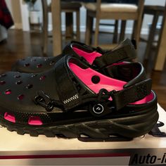 Men’s 8 Women’s 10 Never Worn Functional Black Clogs With Rubber Sole, Sporty Black Breathable Clogs, Black Low-top Clogs With Cushioned Footbed, Black Low-top Clogs For Outdoor, Black Low-top Outdoor Clogs, Black Low-top Clogs With Rubber Sole, Sporty Black Clogs For Streetwear, Post Malone Crocs, Crocs Fashion