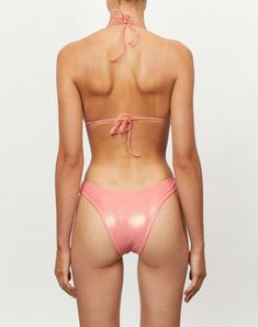 ITS NOW COOL The Luxe Tri Top Make a statement in this iconic bikini. This string-style bikini offers a minimal amount of coverage with super flattering seamless construction. With super flattering removable padding. This is the in-house favorite of the season. Composition: 82% Polyamide 18% Elastane Color: Candy Fit: True to Size Faena Miami, 90s Pants, Feeling High, Longer Legs, Color Candy, String Top, Fred Segal, Free Spirit Style, Metallic Pink