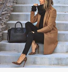 Classical Work Outfit #work #workoutfit #outfit #outfitideas #stylish #trendy #fashion #womanfashion #blackpants #trousers #highheels #shoes #womanshoes #trenchcoat #stradivarious #hoti�ç #koton #accesorize #blackbag #allblack #blackoutfit #slimfit #chiffon #blackshirt #chiffonshirt #handbag #blackhandbag Elegant Everyday Outfits Plus Size, Mode Over 50, Mantel Outfit, Camel Coat Outfit, Women Professional Attire, Business Clothes, Fall Fashion Coats, Casual Chic Outfits, Casual Weekend Outfit