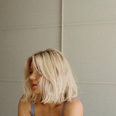 Aesthetic Blonde, Haircut Blonde, Blonde Pixie Cut, Blonde Pixie Hair, Short Blonde Haircuts, Blonde Pixie Haircut, Pixie Hair