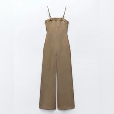 New With Tag Jumper By Zara. The Condition Is Good. Zipper On The Side. Chic Fitted Zara Overalls, Chic Summer Overalls By Zara, Fitted Beige Zara Jumpsuits And Rompers, Jumper Pants Outfit, Jumper Pants, Zara Jumpsuit, Zara Pants, Alicante, Tan Color