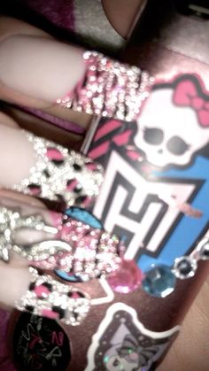 Dark Mcbling Aesthetic, 2000s Mcbling Nails, Nails 2000s Aesthetic, Early 2000s Tattoos, Early 2000 Nails, Trashy Y2k Nails, Mcbling Pfp, Monster High Nails