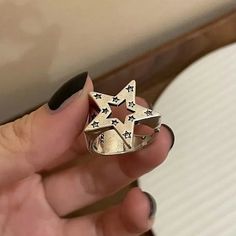 Incredibly striking Star-shaped rings made of durable Zinc alloy are here to complete any look for a bold style statement! DETAILSPattern Type: StarMaterial: MetalMetals Type: Zinc alloy Egirl Jewelry, Y2k Accessories, Gothic Vintage, Beach Birthday, Retro Ring, Geometric Star, Party Rings, Finger Rings, Star Ring