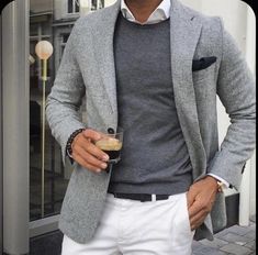 Blazer Men Casual, Light Grey Blazer, Jeans Blazer, Blazer Men, Mens Casual Outfits Summer, Gray Blazer, Sharp Dressed Man, Grey Blazer, Blazer With Jeans