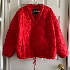 Pullover Style, Vintage, New With Tags, Size Xs-S, Water Repellent Zara Casual V-neck Outerwear, Casual V-neck Outerwear By Zara, Casual V-neck Zara Outerwear, Zara Red Outerwear For Fall, Red V-neck Casual Outerwear, Red Water, Zara Jackets, Puffer Jacket, Pullover Styling