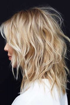 Medium Shaggy Hairstyles, Classic Haircut, Natural Wavy Hair