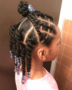 Half Up Half Down Twist, Curl Smoothie, Hairstyles With Beads, Baby Girl Hairstyles Curly, Cute Toddler Hairstyles, Easy Little Girl Hairstyles, Kid Hairstyles, Lil Girl Hairstyles, Kids Curly Hairstyles