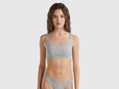 B cup brassiere top in super stretch long fiber organic cotton. A prestigious material that offers resistance, softness and comfort. Cotton Bra, Cotton Bras, Organic Cotton Clothing, B Cup, Girl Inspiration, Knitwear Dress, Light Gray, Light Grey, Top Shirt