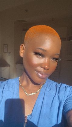 Orange Bald Hair Black Women, Buzzed Hair Women, Buzz Haircut, Shaving Cut, Shaved Head Women, Buzzed Hair, Bald Girl, Natural Hairstyle