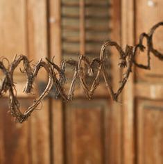 Winter Holiday Crafts, Christmas Garlands, Wedding Sand, Christmas And Winter, Heart Garland, Primitive Decor, Floral Supplies, Heart Chain