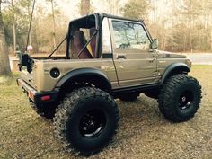 the jeep is parked on the side of the road