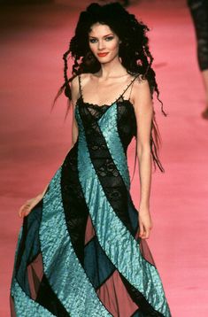 Slip Dress Runway, Dress Runway, Original Supermodels, Archive Fashion, Runway Dresses, Runway Models, Halter Formal Dress, 90s Fashion