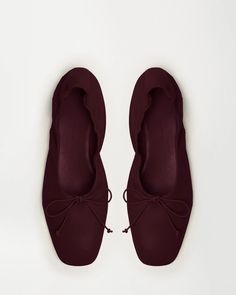 Pia Ballerina - Burgundy – Yuni Buffa Luxury Red Elegant Ballet Flats, Tuscany Italy, Leather Ballet Flats, Rich Girl, Ballerina Flats, Future Life, Nappa Leather, Ballet Flats, Bespoke