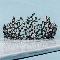 Vintage Baroque Green Emerald Crown Dark Princess Queen Headdress Woodland Bridal Real Metal Cosplay Diadem Wedding Pageant Goth Floral Vine This Stunning Tiara Is Crafted From Tarnish Resistant Zinc Alloy And Intricately Decorated With Crystals To Create An Elegant Look Ideal For Any Special Occasion, Including Weddings, Quinceaeras, Birthdays, Pageants And More. Delight The Queen Of Your World And Tell Them They're Your One And Only! **Wearing Your Crown Or Tiara** Most Pieces Are Adjustable B Quinceanera Dance, Woodland Tiara, Bridal Hair Tiara, Woodland Crown, Dark Princess, Leaf Crown, Crown For Women, Birthday Accessories, Bridal Hair Headpiece