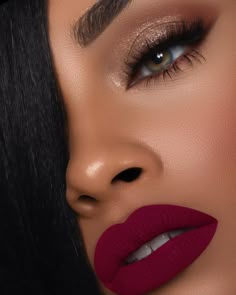 ⚡GRETA⚡ Make Up Designs, Red Lip Makeup, Apply Makeup, Makeup Forever, Makeup Designs, Red Lipstick