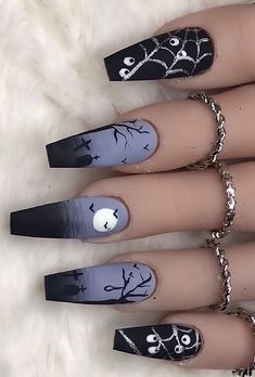 Black Halloween Nails, Holloween Nails, Halloween Acrylic Nails, Cute Halloween Nails, Gothic Nails, Goth Nails, Nails Halloween, Halloween Nail Designs, Halloween Nail