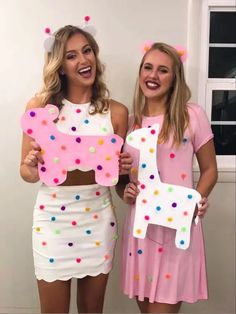 Animal Cookie Costume, Preschool Halloween Costumes, Strawberry Costume Diy, I Love Lucy Costume, Diy Halloween Costume Ideas, Cookie Costume, Easy Halloween Costumes For Women, Halloween Costumes For Work, Teacher Halloween Costumes