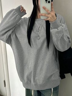 Moletom Casual Solto de Gola Careca e Cor Sólida para Mulheres Cinza Casual  Manga Comprida Poliéster Simples Pulôveres Elasticidade Média  Women Clothing, size features are:Bust: ,Length: ,Sleeve Length: Sweatshirt Plain, Aesthetic Sweatshirt, Plain Sweatshirt, Inspiration Mode, Grey Sweatshirt, Casual Sweatshirt, All Fashion, Women Clothing, Length Sleeve