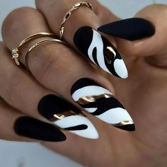 the most luxurious nails salons on Ibiza | christmasnails | holydaynails | nightoutnails | blacknails | sparklenails | diamondsnails | trendynailsblack | hailybiebernails | blacknailartsimple | blacknailsdesignssimple | prettyblacknailsdesigns | uniqueblacknails | feathernails | nailartblack | insponailsblack | blacknailsideas | nailartblack | blacknailsinspiration | blacknailsnspirationshort | blacknailsinspirationlong | blacknailsinspirationnailart | blacknailinspirationalmond | blacknails Beach Nail Art, Gold Acrylic Nails, Golden Nails, Beauty Hacks Nails, Nagellack Trends, Pointed Nails, Dope Nail Designs, Super White, Beautiful Nail Designs