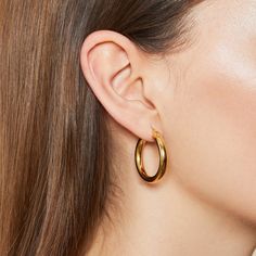 Stack worthy earrings. Exclusively BYCHARI, this hoop can be stacked or worn solo. Whether you mix or mono your metals, this simple piece is a must have “it��” girl basic. Expected shipping 1 business days Chunky Hoop Earrings, Luxury Earrings, Vermeil Jewelry, Large Hoop Earrings, Rose Gold Color, Casablanca, Jewelry Party, Fashion Earrings, Types Of Metal