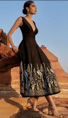 Midi Indian Dress, Anita Dongre Lehenga, Ghagra Choli, Indian Wedding Outfits, Indian Designer Outfits, Designer Dresses Indian