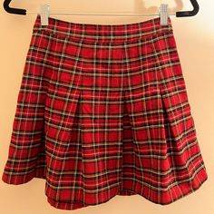 Nwt Pleated Plaid Skirt Pleated Plaid Skirt, Red Plaid Skirt, Plaid Skirt, Plaid Skirts, Red Plaid, Hollister, Womens Skirt, Plaid, Skirt