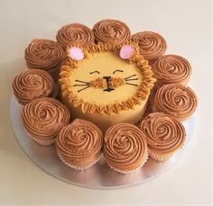 Lion Cake - My Little Cupcake Lion Bday Party, Lion Face Cake, Lion Theme Party, Lion Cupcake Cake, Lion First Birthday, Lion Smash Cake, Lion Cakes For Kids, Lion Themed Birthday Party, Lion Cake