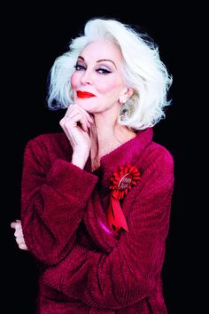 The Ultimate Mother's Day Gift Carmen Dell'orefice, Advanced Style, Ageless Style, Ageless Beauty, Aging Gracefully, Fashion Over 50, Fashion Mode, White Hair, Top Model