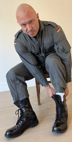 Military Combat Boots, Military Combat, Attractive Guys, Gentleman, Leather Boots, Combat Boots, Leather, Pins