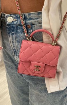 Pink Chanel Bag, Chanel Bag Outfit, Chanel Mini Bag, Aesthetic Bags, Bag Obsession, Girly Bags, Chanel Shoulder Bag, Pink Tote Bags, Pink Chanel