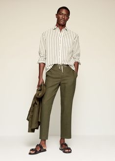 Relaxed linen trousers - Men | Mango Man United Kingdom Mens Linen Trousers, Mens Summer Trousers, Linen Trousers Outfit, Mans Clothes, Trousers Outfit Men, Linen Trousers Men, Summer Menswear, Linen Pants Outfit, Mens Linen Pants