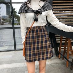 Lasaky - Academy Retro Plaid High-Waisted Midi Skirt with Hip-Hugging Fit and Short Length Elegant Midi Skirt, Skirts Midi High Waisted, Irregular Hem, Casual Black, Plaid Skirts, Types Of Skirts, Vintage Skirt, Olivia Mark, A Line Skirt