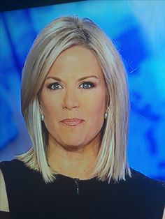 Choppy Lob Haircut Mid Length With Bangs, Livable Blonde, Blonde Hair Over 50 Older Women, Martha Maccallum Hair, Easy Haircuts For Moms, Mid Length Bob Hairstyles, Martha Maccallum, Shoulder Length Curly Hair