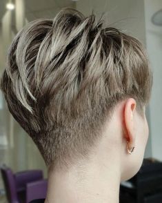 Pretty Short Hair, Super Short Haircuts, Wedge Haircut, Shaved Hair Cuts, Long Pixie Hairstyles, Cortes De Cabello, Stylish Short Haircuts, Short Hair Pixie Cuts, Edgy Short Hair