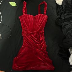 Brand New Red Velvet Mini Dress It Has Never Been Worn. Its Good For The Upcoming Holidays Wine Velvet Dress, Red Velvet Mini Dress, Shift Dress Styles, Velvet Fringe, Blue Bodycon Dress, Sleeveless Linen Dress, Target Dress, Velvet Tunic, Pink Corset