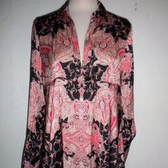 Free People Women's Size Small Fashion Tunic Top Black Combo Hi-Low Hemline Long Sleeves Split V-Neckline 100% Polyester Nwt Pink V-neck Top With Paisley Print, Pink Paisley Print V-neck Top, Pink Long Sleeve Top With Paisley Print, Pink Long Sleeve Tops With Paisley Print, Pink Paisley Print Long Sleeve Blouse, Pink Paisley Print Long Sleeve Top, Pink Long Sleeve Paisley Print Top, Pink Long Sleeve Paisley Print Blouse, Tie Sleeve Blouse