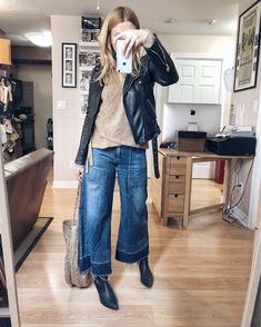 Wide Leg Jeans Winter, Cropped Jeans Outfit, Style Wide Leg Jeans, Wide Leg Jeans Outfit, Jeans Outfit Winter, Winter Jeans, Mode Casual, Jeans Outfit