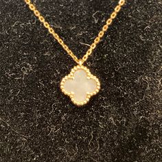 Van Cleef & Arpels Sweet Alhambra Necklace 18k Yellow Gold Mother Of Pearl With Vca Jewelery Pouch Sweet Alhambra Necklace, Alhambra Necklace, Van Cleef Arpels, Van Cleef, Gold Yellow, Womens Jewelry Necklace, Mother Of Pearl, Jewelry Necklaces, Yellow Gold