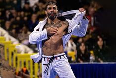 #LeandroLo #LeandroLodies #jiujitsuchampion San Paolo, World Champion, Judo, Art Reference Poses, Ufc, Karate