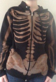 Bleaching Clothes, Bleach Hoodie, Skeleton Hoodie, Bleach Art, Skull Hoodie, Goth Art, Bleach Dye, Rib Cage, Edgy Outfits