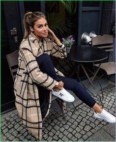 Come vestirsi bene con poco: 16 utilissimi consigli Estilo Chic, Trending Fashion Outfits, Fashion 2020, Japanese Women, Mode Inspiration, Mode Outfits, Comfy Outfits