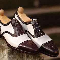 (eBay) Bespoke Handcrafted Brown & White Leather Oxford Lace Up Toe Cap Gentlemen Shoe Luxury Gentleman's Round Toe Shoes, Luxury Men's Closed-toe Lace-up Shoes, Luxury Gentleman's Dress Shoes With Leather Sole, Luxury Gentleman's Office Oxfords, Luxury Gentleman Dress Shoes With Stitched Sole, Luxury Italian Dress Shoes For Gentlemen, Two Tone Brogues, Spectator Shoes, Quality Leather Boots