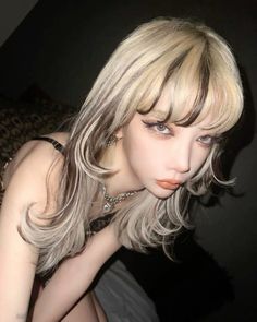 Hairstyles Dyed Hair, Blonde Hair Dye Ideas, Skunk Hair, Y2k Hairstyles, Dyed Hair Inspiration, Pretty Hair Color, Long Blonde