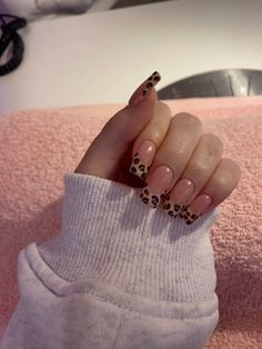 #nails #leopard #nailart #naildesign #nailsoftheday Light Pink Cheetah Nails, Square Cheetah Nails, Pink Leopard Nails, Nails Leopard, Cheetah Nails, Square Nail Designs