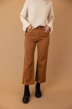 Brown Wide Leg Pants - Winter Jeans | ROOLEE Cropped Pants Outfit Winter, Brown Wide Leg Pants Outfit, Wide Leg Pants Winter, Brown Wide Leg Pants, Athleisure Mom, Cropped Pants Outfit, Wide Leg Trousers Outfit, Neutral Pants, Wide Leg Pants Outfit