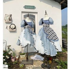 Gothic Punk Fashion, Kawaii Store, Harajuku Outfits, Alice In Wonderland Party, Wonderland Party, Really Cute Outfits, Fancy Outfits