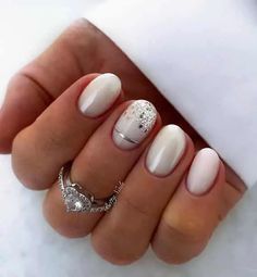 30 different white nail ideas to try in 2023 Short Nails 2023 Trends Summer White, 2023 White Nails, White Dip Nails With Designs, Nail Ideas For 2023, Christmas Present Nails, White Nail Ideas, White Short Nails, Burberry Nails, White Summer Nails