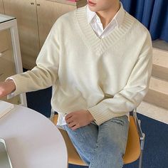 I hope the store can update more products faster. Men's V Neck Sweaters, Korean Fashion Fall, Beige Pullover, Hoodie Allen, V Neck Pullover, Knit Bottom, Loose Pullover, Men's Korean Style